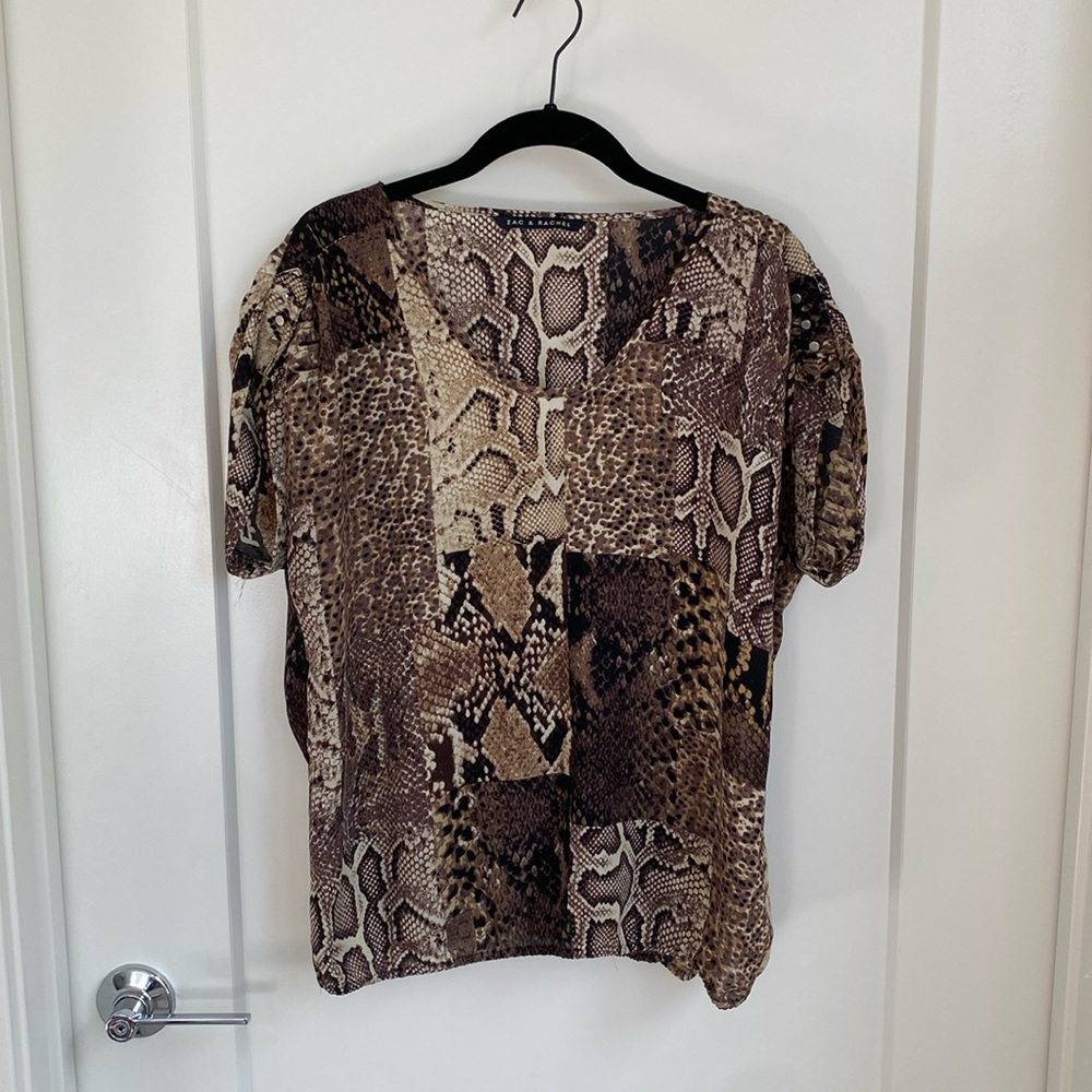 Zac & Rachel Brown Snake Skin Print Short Sleeve Blouse Top